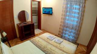 Апартаменты Apartments Abramovic Сутоморе Улучшенный двухместный номер с 1 кроватью-8