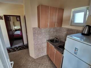 Апартаменты Apartments Abramovic Сутоморе Семейные апартаменты с 1 спальней-5